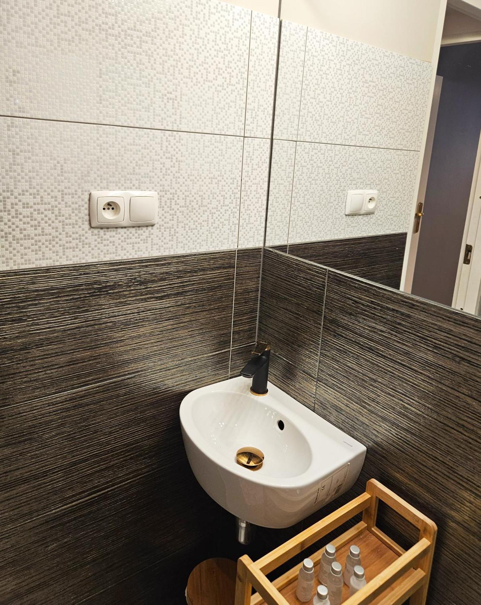 Ferienwohnung Sara -Mikolajska - Rynek - Netflix Hydromassage Krakau Exterior foto